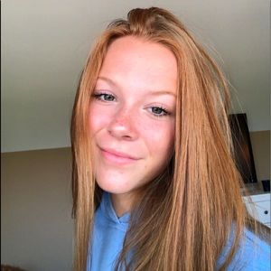 Meet your Posher, Eva